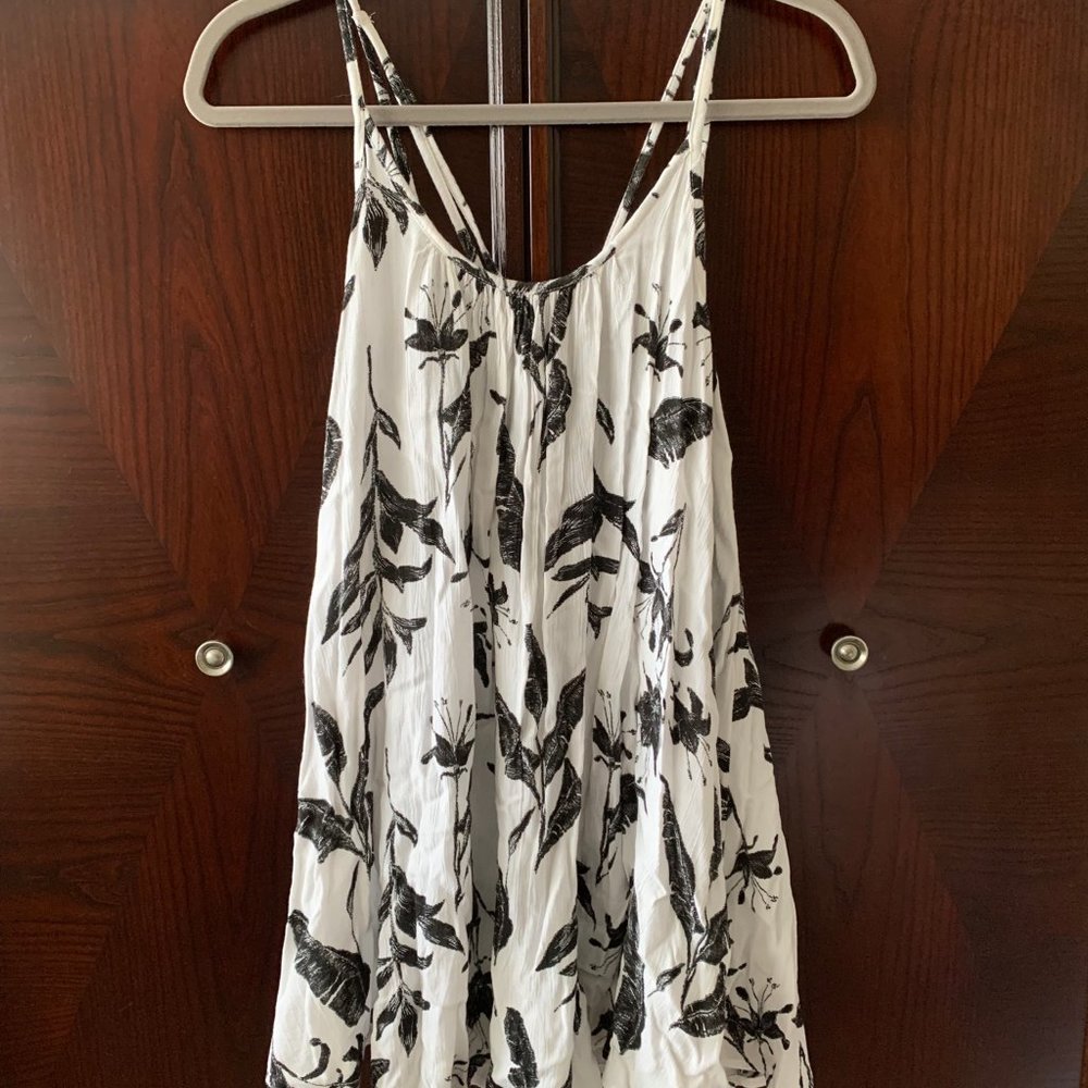 Roxy "Beachy Vibes" Dress  Black & White print